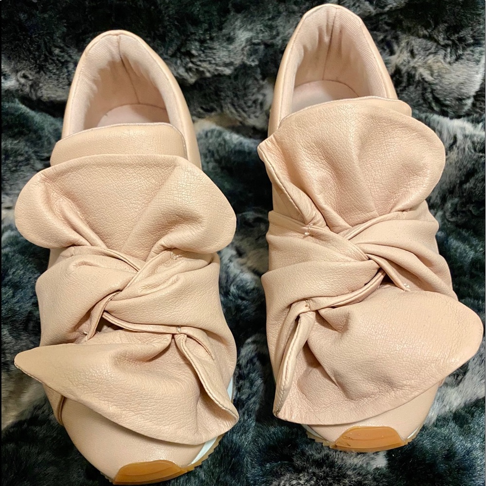 Zara 🍑Sneakers With Bow Detail - Picture 2 of 5